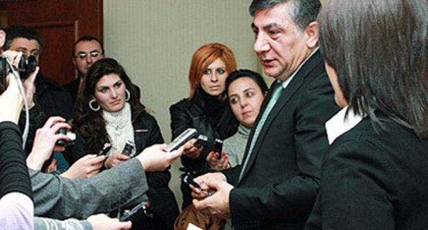 Основатель  "СИЛ концерна" Хачатур Сукиасян на встрече с журналистами. Фото:  Panorama.am