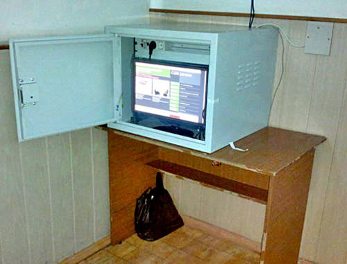 Экран компьютера , на который выводится информация с видеокамер ПАК на избирательном участке №307. КБР, Чегем. 4 марта 2012 г. Фото Григория Шведова для «Кавказского узла»
