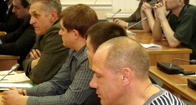 Волгоград, 26 марта 2012 г. Участники публичных слушаний по вопросу внесения изменений в устав города. Фото Татьяны Филимоновой для "Кавказского узла"
 