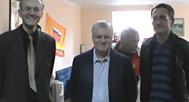 Олег Шеин, Сергей Миронов, Николай Левичев (слева направо). Астрахань, 31 марта 2012 г. Фото Елены Гребенюк для "Кавказского узла"