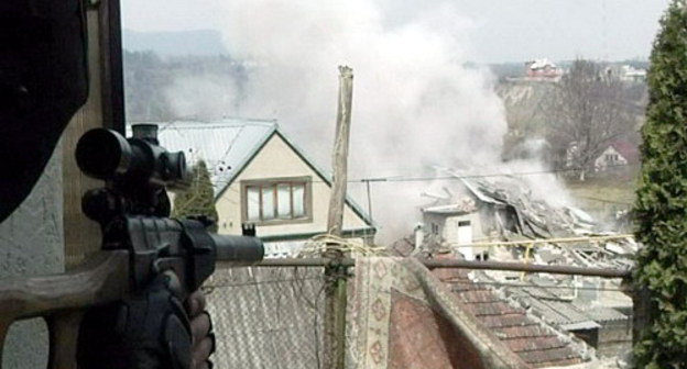 КБР, 4 апреля 2012 г. Спецоперация в поселке Хасанья. Фото: http://www.nak.fsb.ru