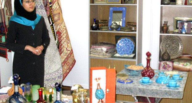 Первая специализированная выставка Ирана открылась в Махачкале. Дагестан, 12 апреля 2012 г. Фото Тимура Исаева для «Кавказского узла»