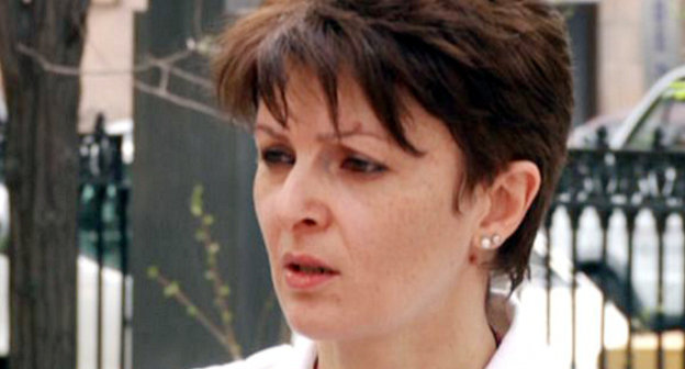 Гаяне Арустамян дает интервью Радио Азатутюн, Ереван, 16 апреля 2012 г. Фото: azatutyun.am (RFE/RL)