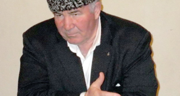 Председатель Координационного центра мусульман Северного Кавказа, муфтий Карачаево-Черкесии Исмаил Бердиев на пресс-конференции по итогам закрытого заседания Координационного центра мусульман Северного Кавказа. Москва, 18 апреля 2012 г. Фото Карины Гаджиевой для "Кавказского узла"