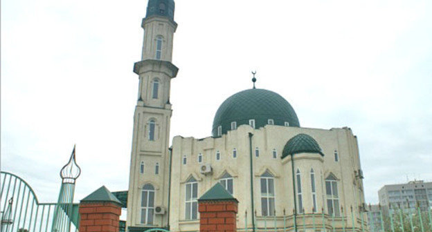 Бывшая центральная мечеть в Грозном. Фото: islamcenter.ru