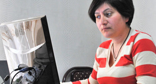 Главный редактор независимого издания, электронной газеты "Karabakh-open.info" Анаит Даниелян. Нагорный Карабах, Степанакерт, 20 апреля 2012 год. Фото Марут Ванян для "Кавказского узла"