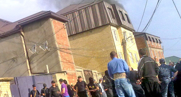 Место проведения спецоперации. Махачкала, 19 мая 2012 г. Фото Ахмеда Магомедова для "Кавказского узла"