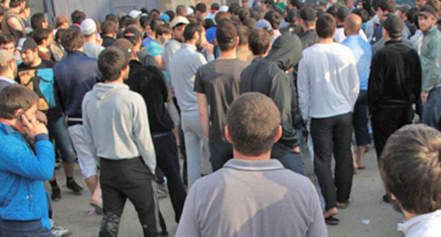 Место проведения спецоперации. Махачкала , 19 мая 2012 г. Фото Ахмеда Магомедова