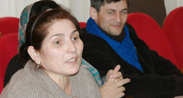 Участники семинара-тренинга в рамках проекта "Права человека для женщин – Включить в сферу внимания", созданного РОО Союз "Женщины Дона" и РОО "Синтем" (Чеченская Республика) при поддержке Европейского Союза. Сочи, февраль 2012 г. Фото: http://www.donwomen.ru