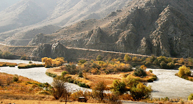 Армения, Мегри. Река Аракс на армяно-иранской границе. Фото: http://graniza-megri.ucoz.ru