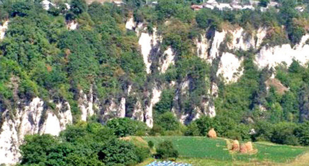 Cело Алмак Казбековского района. Дагестан. Фото: Nazrann, http://foto-planeta.com