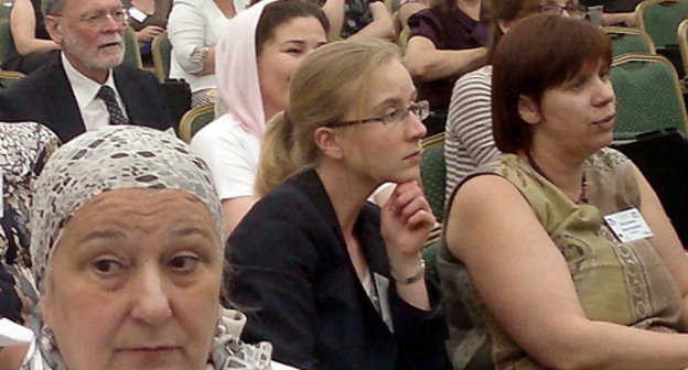 Семинар-совещание "Гендерный взгляд на безопасность женщин на Северном Кавказе". Ставропольский край, Пятигорск, 5 июня 2012 г. Фото Аси Капаевой для "Кавказского узла"
