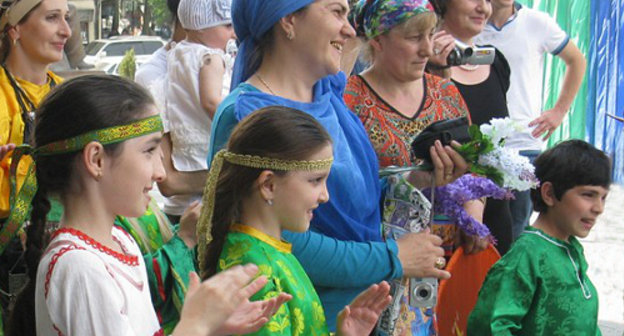  Открытие V международного фестиваля фольклора и традиционной культуры "Горцы". Дагестан, Махачкала, 7 июня 2012 г. Фото Тимура Исаева для "Кавказского узла"