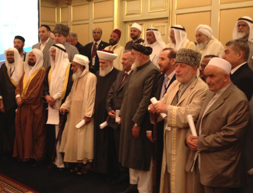 Мусульманские ученые во время конференции "Исламская доктрина против радикализма". Москва, 26 мая 2012 г. Фото пресс-службы Аль-Васатыйя