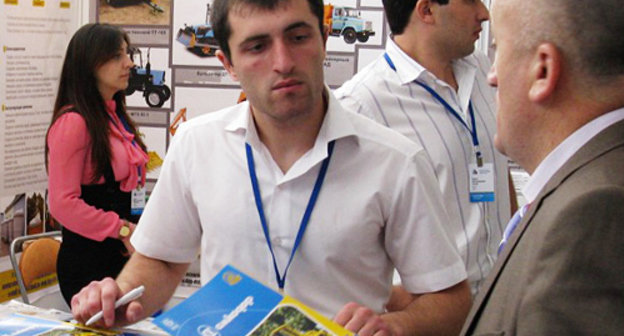 В одном из павильонов Дагестанского экономического форума. Махачкала, 8 июня 2012 г. Фото Тимура Исаева для "Кавказского узла"