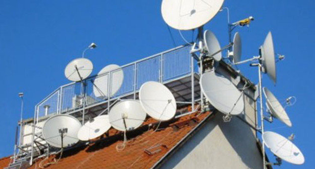 Спутниковые антенны. Фото http://www.sat-digest.com/