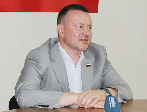  Пресс-конференция и.о. председателя регионального совета депутата Андрея Руденко. Краснодар, 16 июня 2012 г. Фото Андрея Кошика для "Кавказского узла"