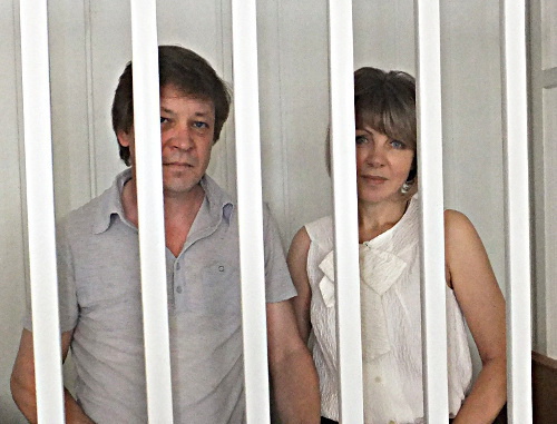 Михаил Батраков и Елена Спасская в зале суда. Сочи, 20 июня 2012 г. Фото Светланы Кравченко для "Кавказского узла"