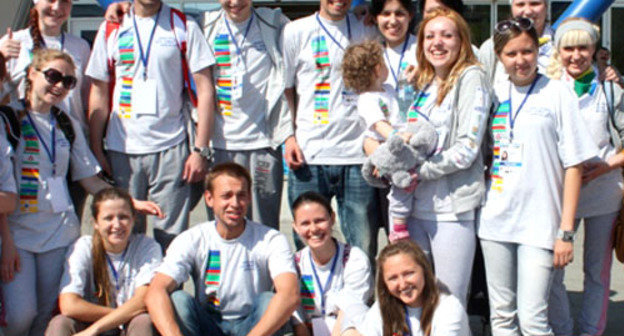 Участники проекта «Дорога дружбы: Югра – Кавказ – Югра». Сургут, 8 июня 2012 г. Фото http://www.ugrasu.ru