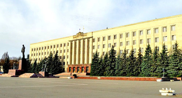 Центральная площадь Ленина города Ставрополя. Фото Алексея Кочубея,  http://freestop.ru