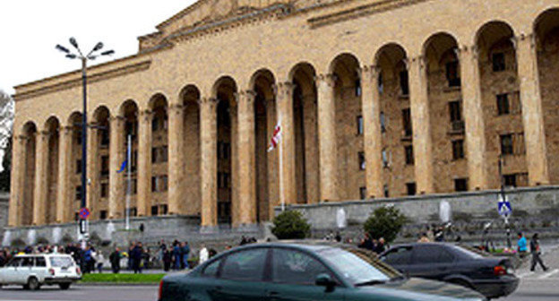 Здание парламента Грузии. Фото: Александр Имедашвили, newsgeorgia.ru