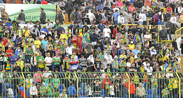 Болельщики "Анжи". Дагестан, Махачкала, 3 мая 2012 г. Фото: пресс-служба ФК "Анжи"
