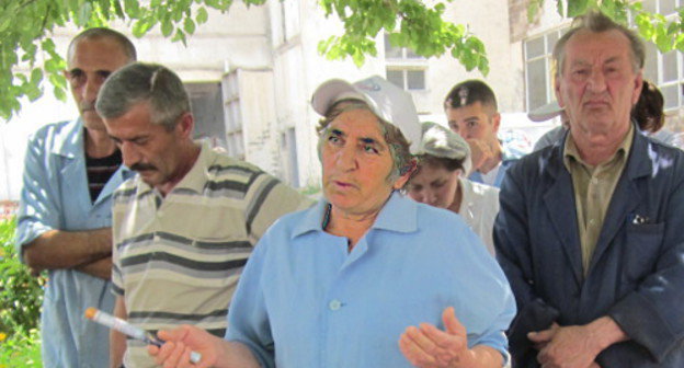 Избиратели на встрече с кандидатами в президенты Нагорного Карабаха, июнь-июль 2012 г. Фото Алвард Григорян для "Кавказского узла"