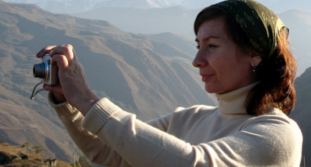 Наталья Эстемирова. Чечня, Итум-Калинский район, 2007 г. Фото Варвары Пахоменко