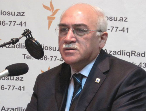 Иса Гамбар. Фото http://www.radioazadlyg.org (RFE/RL)