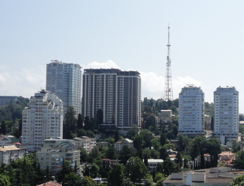 Сочи, вид на телебашню. Июль 2011 г. Фото Светланы Кравченко для "Кавказского узла"