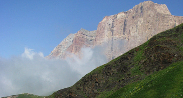 Ерыдаг, вид из базового лагеря. Дагестан, июль 2011 г. Фото Натальи Крайновой для "Кавказского узла"