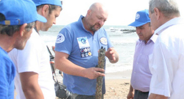 Первый этап экспедиции Русского географического общества "Каспийская Атлантида" завершился в Дербенте. На снимке: участники экспедиции.  Дагестан. Фото http://www.riadagestan.ru