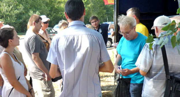 Митинг в защиту Александровской рощи в Ростове-на-Дону. 29 июля 2012 г. Фото Олеси Диановой для "Кавказского узла"