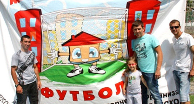 Турнир по мини-футболу среди детских команд прошел в городах Ставропольского края. Июль 2012 г. Фото: сеть реабилитационных центров "Исход"