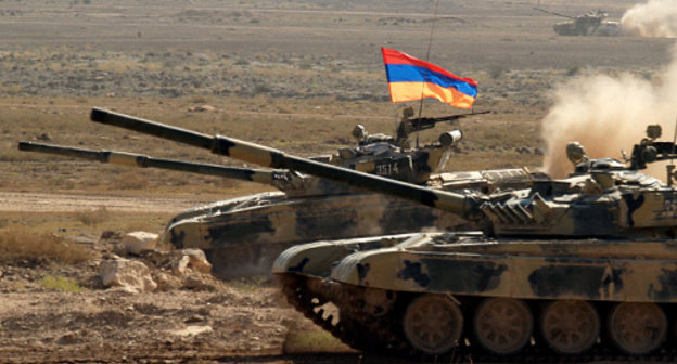 Военные учения Коллективных сил оперативного реагирования (КСОР) ОДКБ "Взаимодействие 2012" в Армении. Сентябрь 2012 г. Фото: http://odkb-csto.org