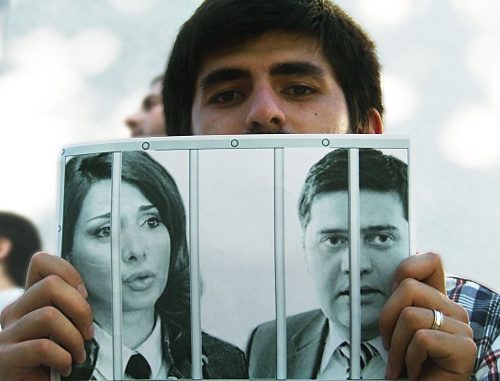 Участник акции протеста студентов против насилия в тюрьмах. Тбилиси, 24 сентября 2012 г. Фото Эдиты Бадасян для "Кавказского узла"