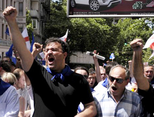 Грузия, Тбилиси, митинг оппозиции. Май 2012 г. Фото: Nodar Tskhvirashvili, RFE/RL