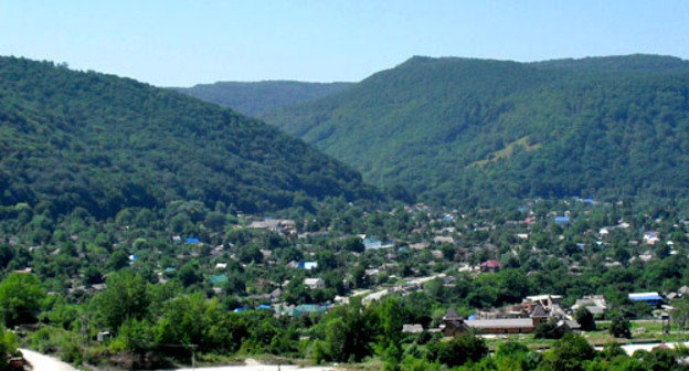 Поселок Каменномостский в Адыгее. Фото http://commons.wikimedia.org, Знанибус
