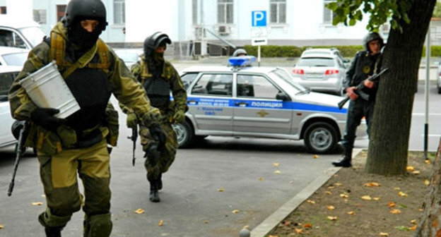Спецоперация в Нальчике. Кабардино-Балкария, 12 октября 2012 г. Фото Людмилы Маратовой для "Кавказского узла"