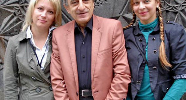 Участники фестиваля "Литературный ковчег" -(слева направо)Виктория Чембарцева, Давид Мурадян, Елена Шуваева. Армения, Ереван, октябрь 2012 г. Фото Армине Мартиросян для "Кавказского узла"