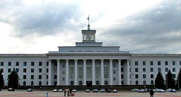 Дом правительства Кабардино-Балкарии. Фото: Angela_Toidze at Flickr.Com