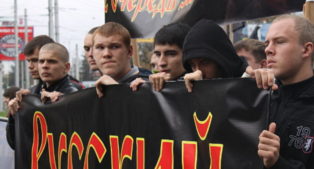 Участники "Русского марша" в Краснодаре. 4 ноября 2012 г. Фото Никиты Серебрянникова для "Кавказского узла"