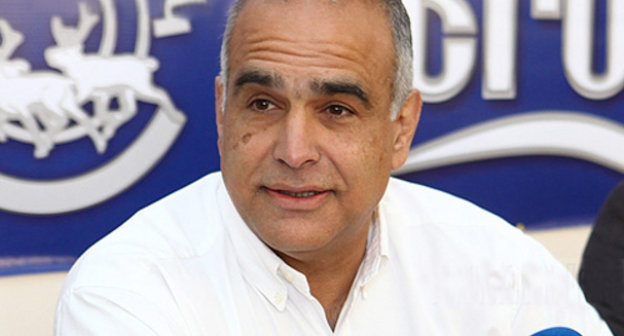 Раффи Ованнисян на пресс-конференции в Ереване 2 ноября 2012 г. Фото: © PanARMENIAN Photo/Hrant Khachatryan