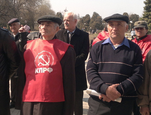 Коммунисты Дагестана на митинге. Махачкала, 2012 г. Фото Патимат Махмудовой для "Кавказского узла"