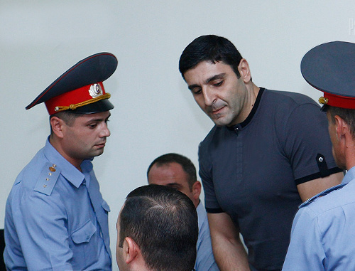 На первом заседании суда по делу о драке в ресторане "Арснакар", Ереван, 13 сентября 2012 г. Фото: © PanARMENIAN Photo/
Varo Rafayelyan