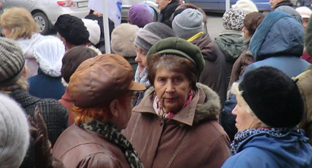 Участники акции "Руки прочь от Путина". Краснодар, 19 ноября 2012 г. Фото Натальи Дорохиной для "Кавказского узла"