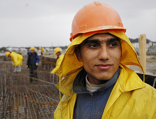Рабочие-мигранты в Краснодарском крае. Фото: Михаил Мордасов / Югополис, http://www.yugopolis.ru
