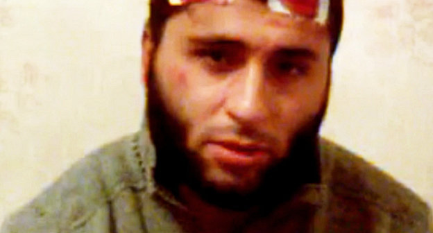 Алаудин Асланов рассказывает о похищении. Кадр из видеозаписи, выложенной на Youtube 22 ноября 2012 г.