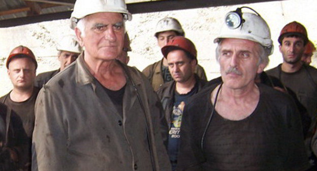 Шахтеры в Ткибули, 2010 г. Фото: http://www.mes.gov.ge