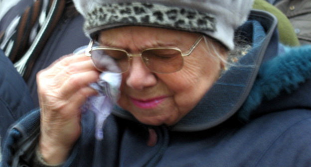 На открытии мемориала в память о жертвах бомбардировок 1942 года. Волгоград, 27 ноября 2012 г. Фото Вячеслава Ященко для "Кавказского узла"